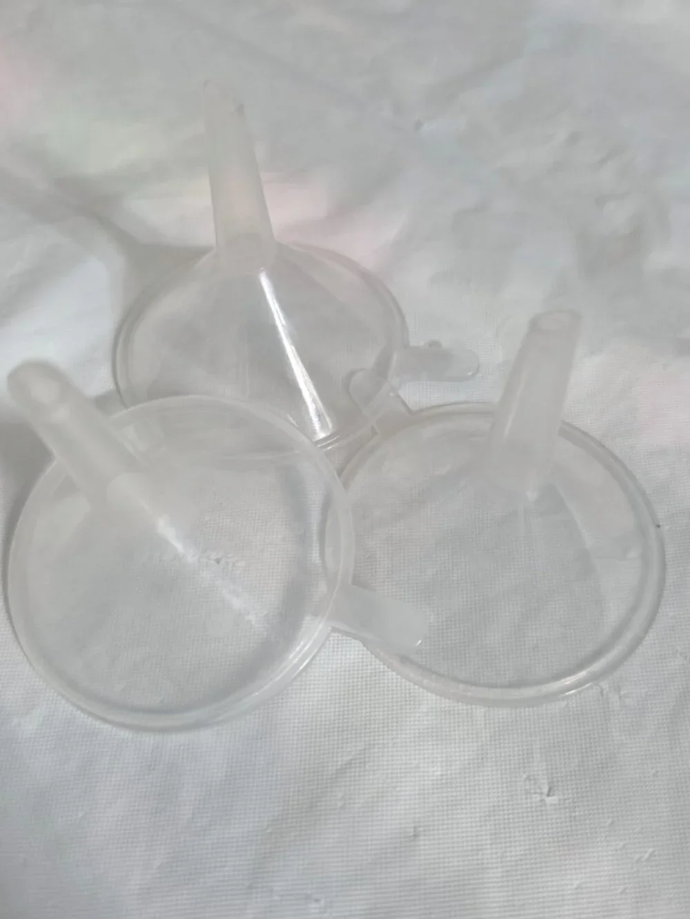 Mini Plastic Filling Funnels, 3ct